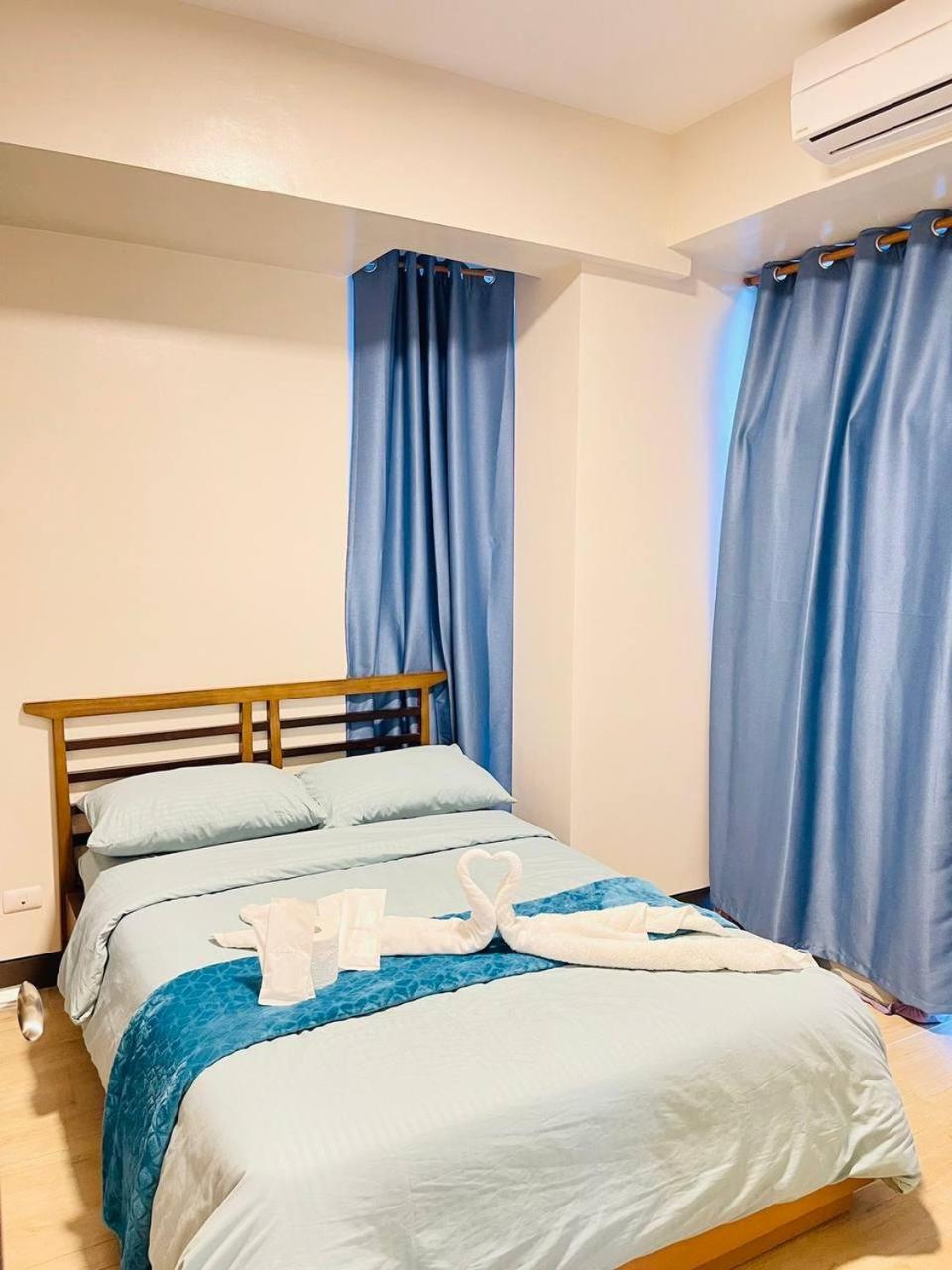 Mactan Newtown Condo With Pool Access マクタン エクステリア 写真