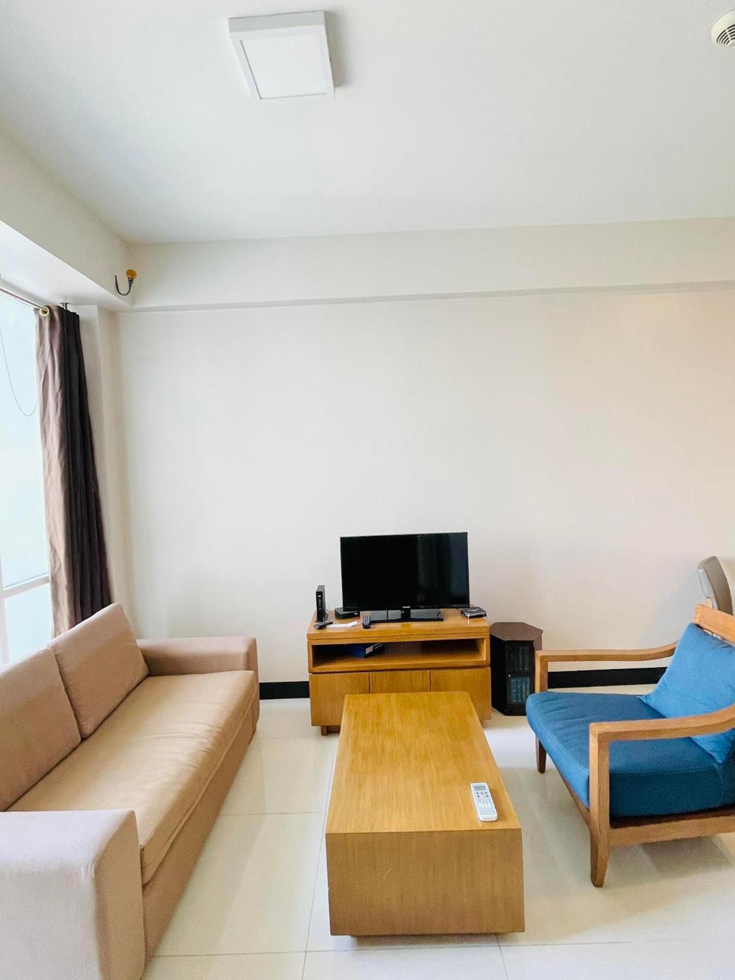 Mactan Newtown Condo With Pool Access マクタン エクステリア 写真